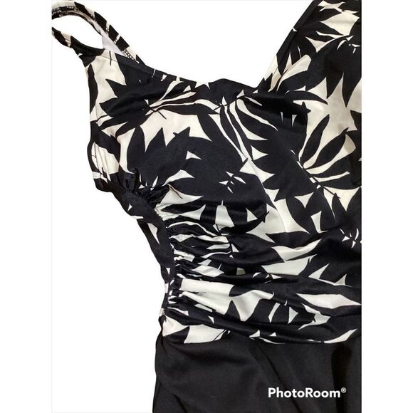 Vintage White Stag Skirted Swimsuit 16/18 - Picture 3 of 9